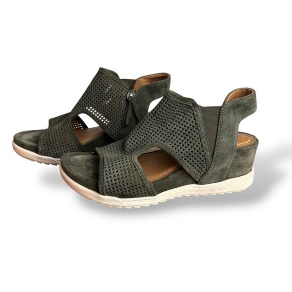 Sofft Shandi Perforated Suede Sandal Olive Green Wedge Sz 7.5 Ankle Zipper